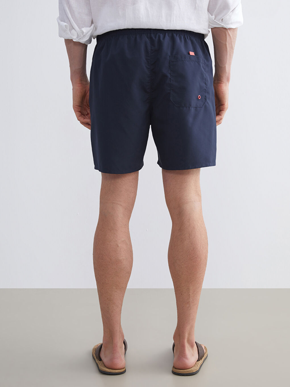 شورت سباحة قصير سادة للرجال-6