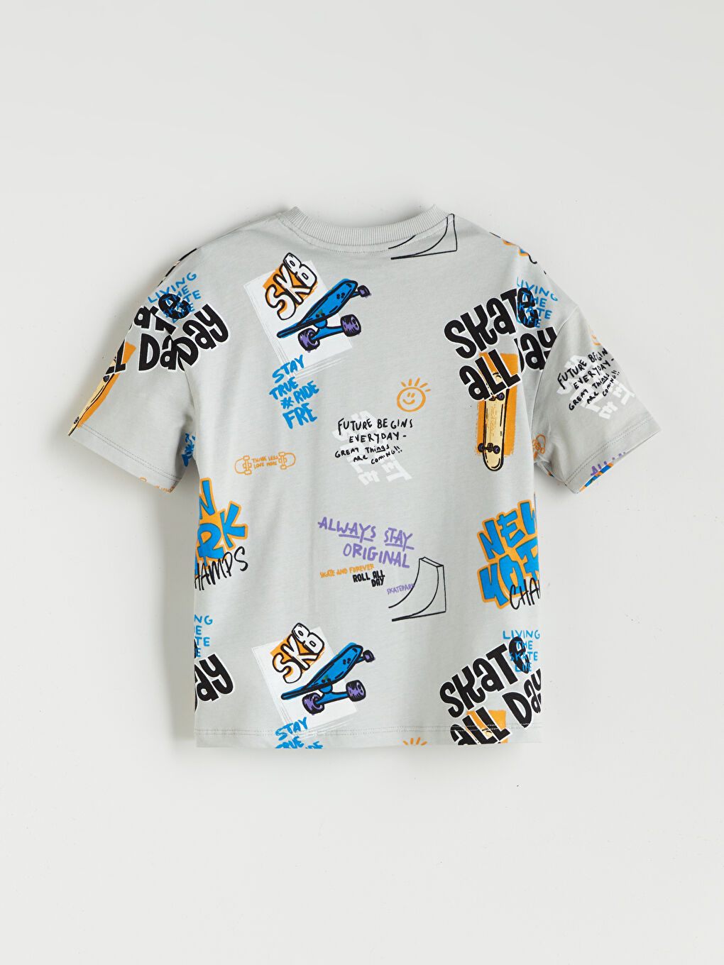 Gri Bisiklet Yaka Baskılı Erkek Çocuk Tişört-1