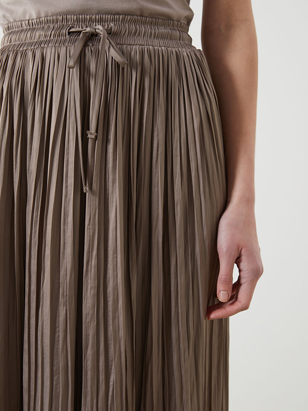 Elastic Waist Satin Women's Pleated Skirt -S5IB73Z8-D6H