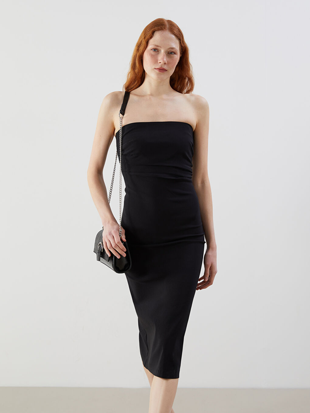 Siyah Kadın Straplez Yaka Düz Elbise-1