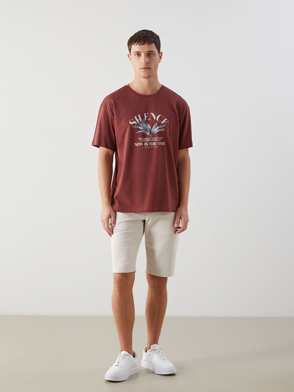 Bordo Bisiklet Yaka Kısa Kollu Baskılı Penye Erkek Tişört-1