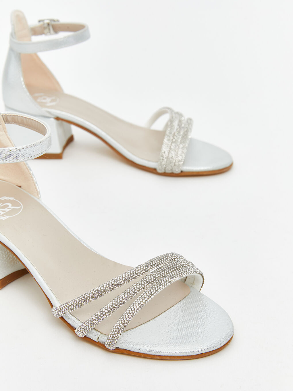 Gri Taş Detaylı Topuklu Kız Çocuk Ayakkabı-2