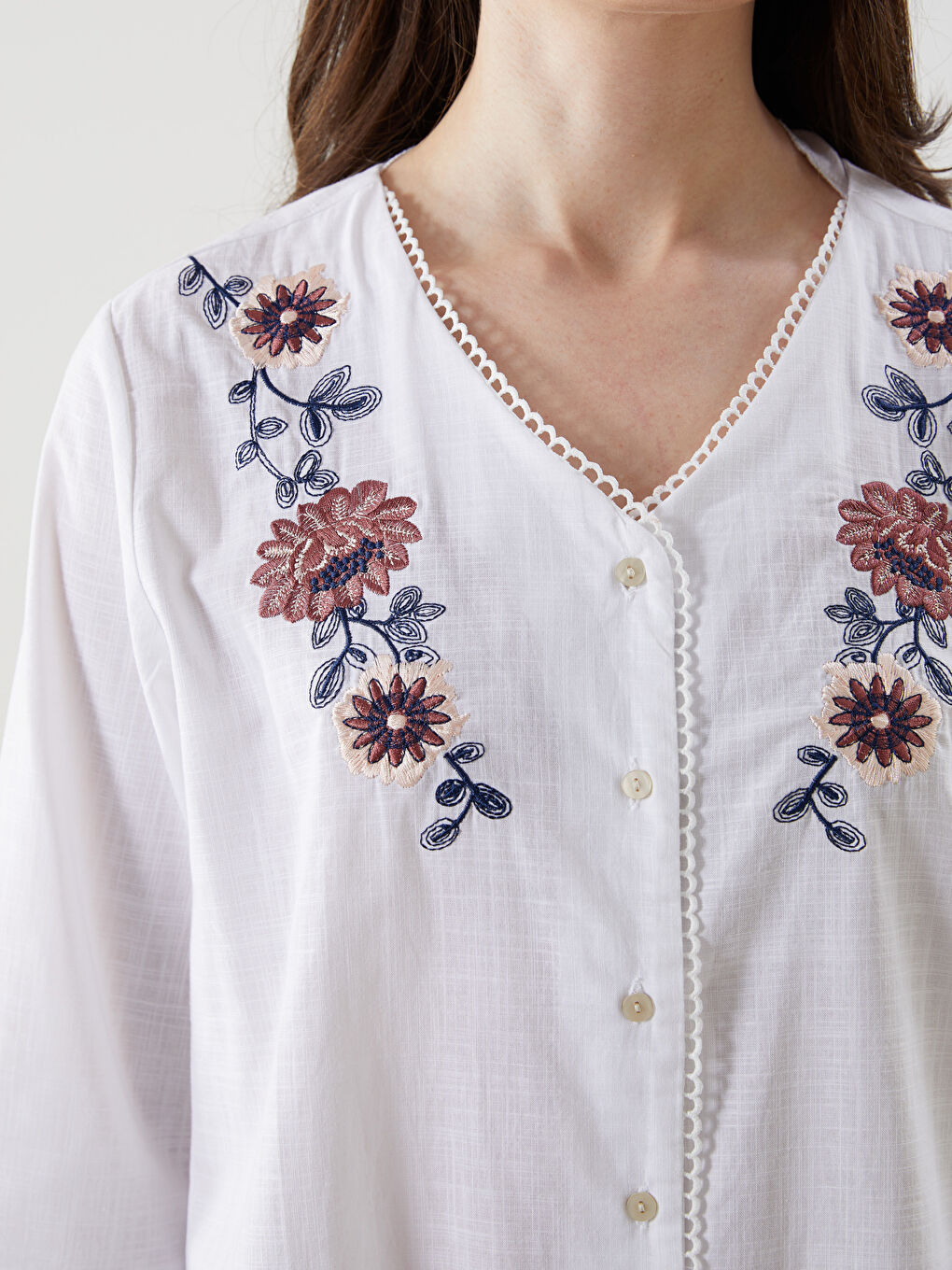 Regular Fit Embroidered Women's Shirt -S5IK35Z8-KE8