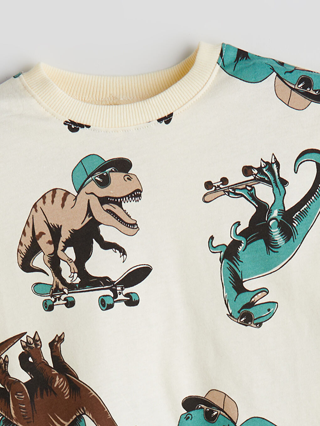 Set od 2 komada za dečake, majica i šorts sa otiskom dinosaurusa -S5IK46Z1-LQA