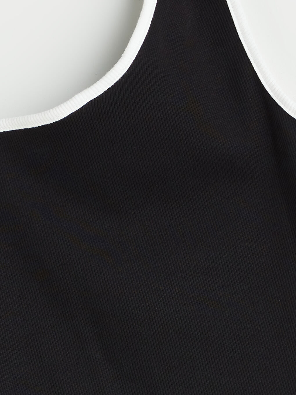 Siyah Asimetrik Yaka Kız Çocuk Crop Atlet-6