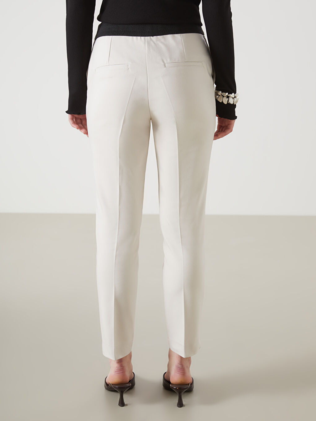 LCW Vision Bej Beli Lastikli Dar Fit Kadın Pantolon - 3