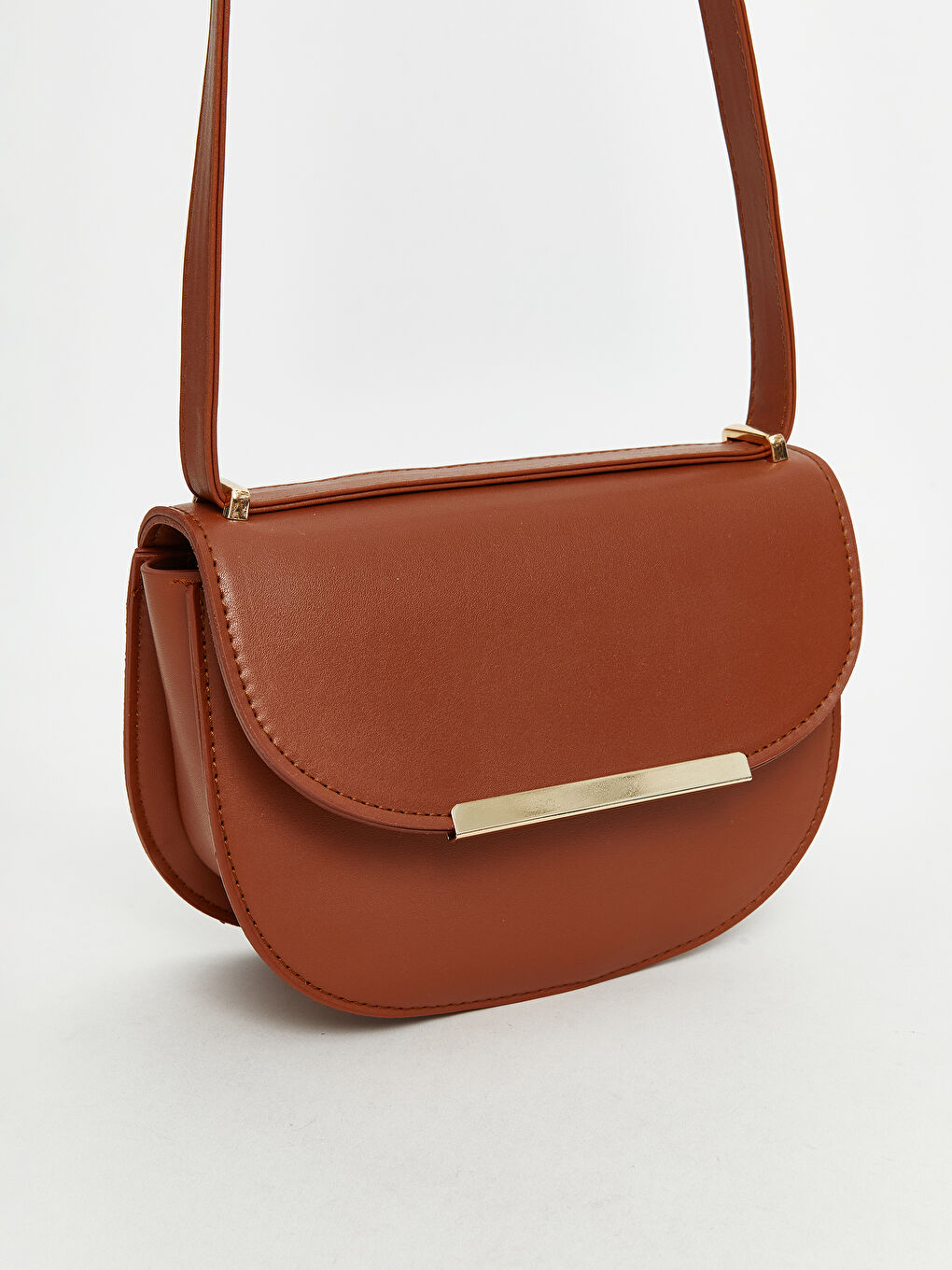 Kahverengi Deri Görünümlü Kadın Omuz Çantası-1