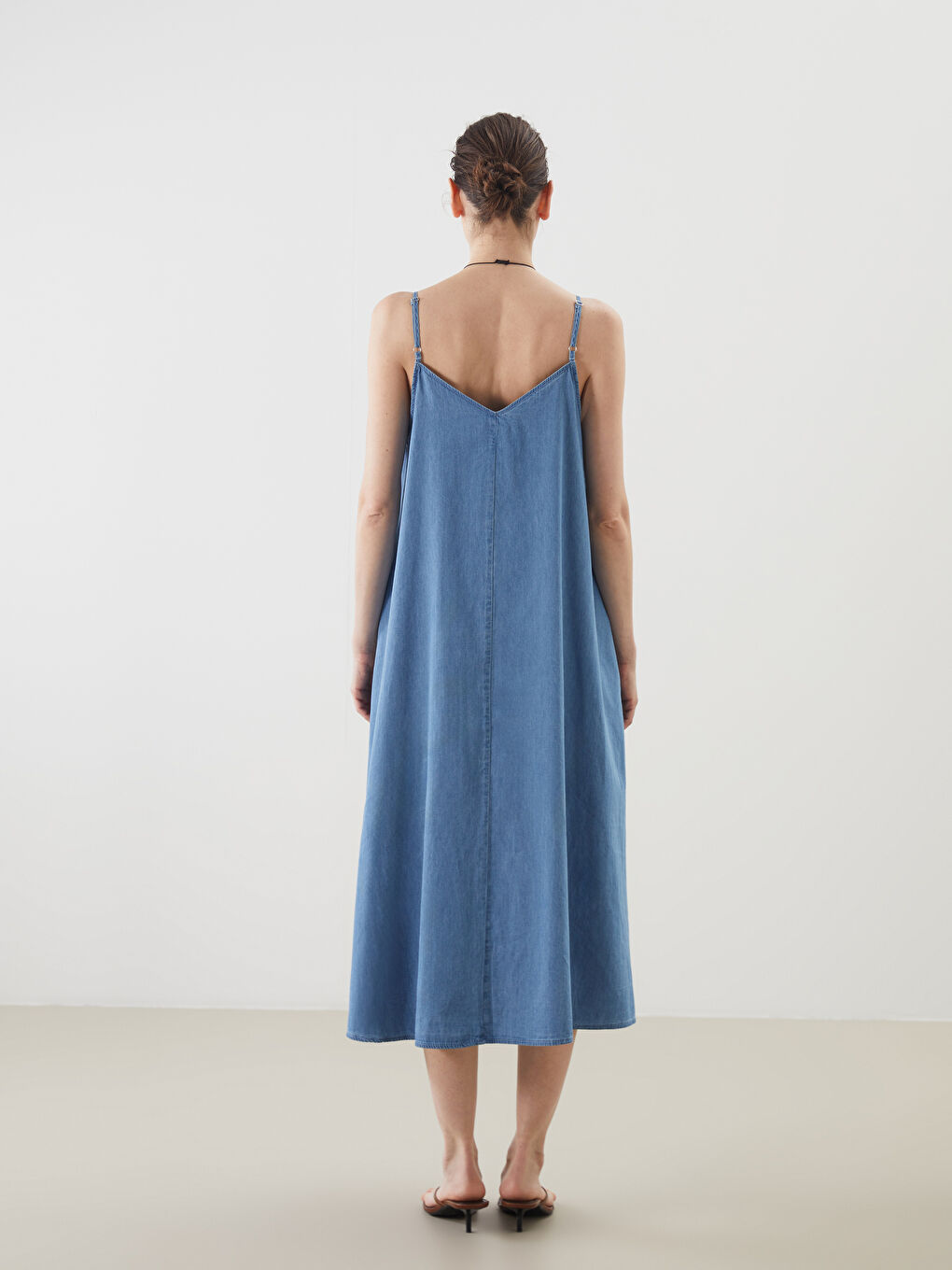 V-Neck Strappy Denim Dress -S5IN71Z8-315