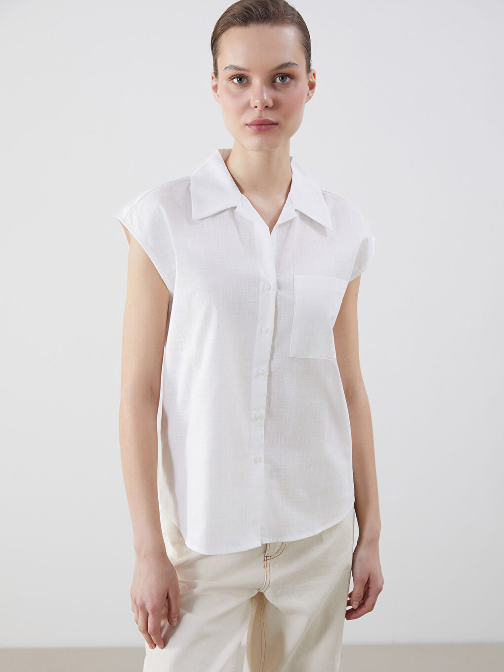 LCWAIKIKI Classic Loose Fit Women's Shirt with Pockets -S5IN99Z8-EEW