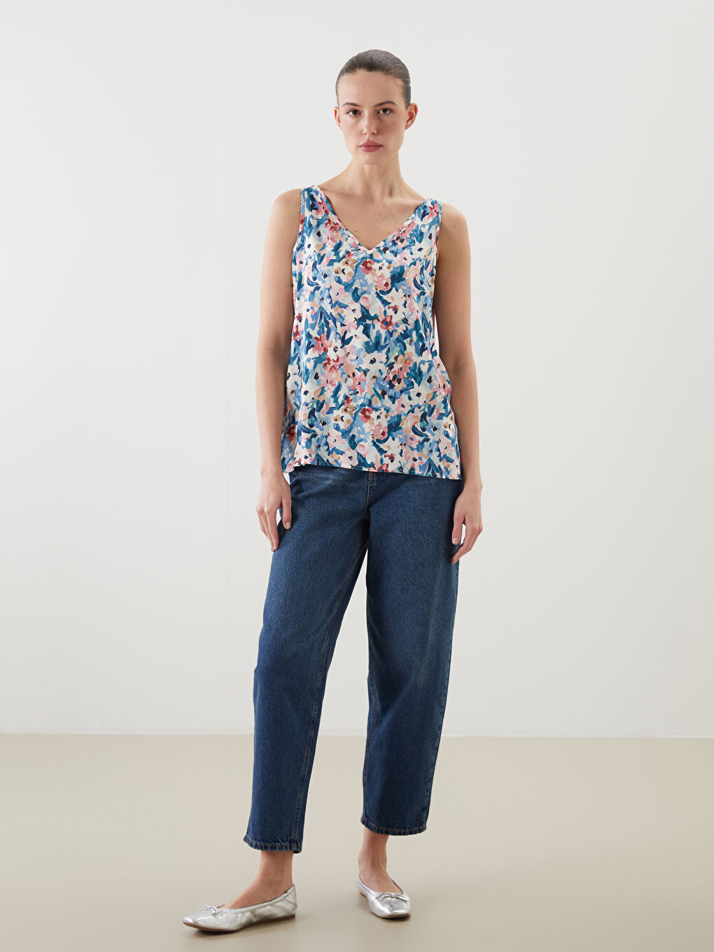 LC Waikiki V-Neck Floral Women's Athlete -S5IO43Z8-F9C