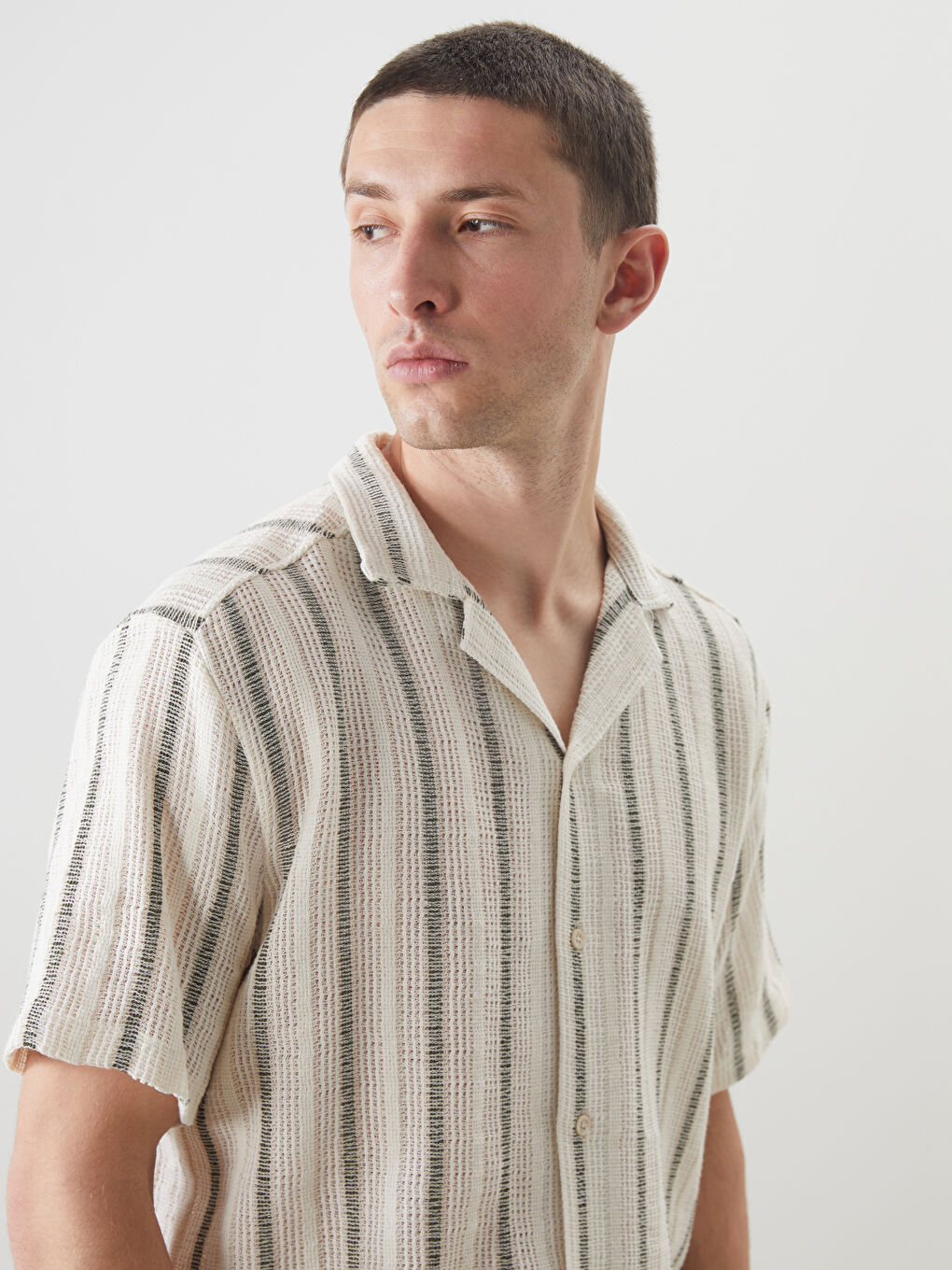 Yeşil Regular Fit Kısa Kollu Çizgili Erkek Gömlek