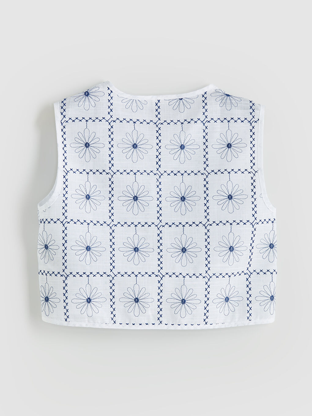 یەلەکی یاخە V و گوڵداری کچان-1