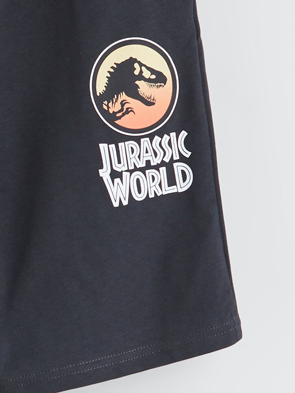 LCW Kids Beli Lastikli Jurassic World Baskılı Erkek Çocuk Şort -S5IP02Z4-VFB