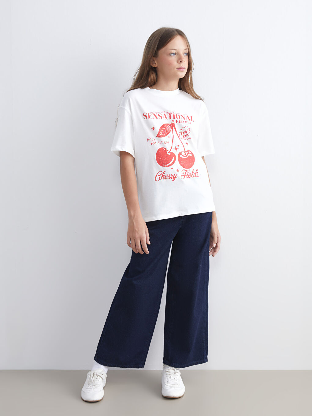 Ekru Bisiklet Yaka Baskılı Kız Çocuk Tişört-1