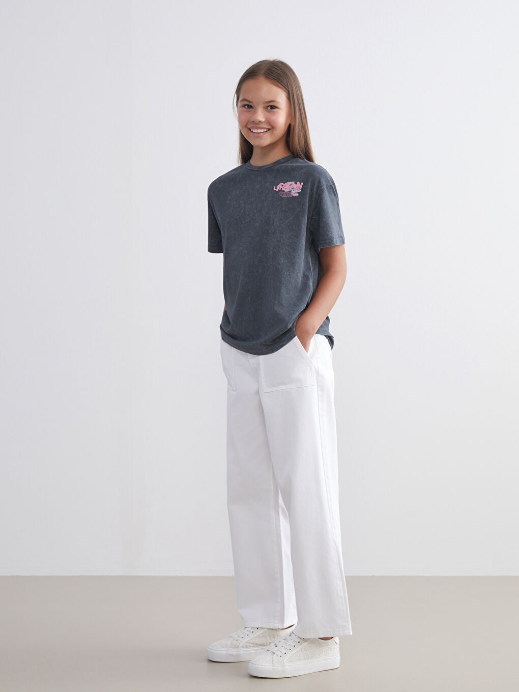 Crew Neck Printed Girls' T-Shirt-1