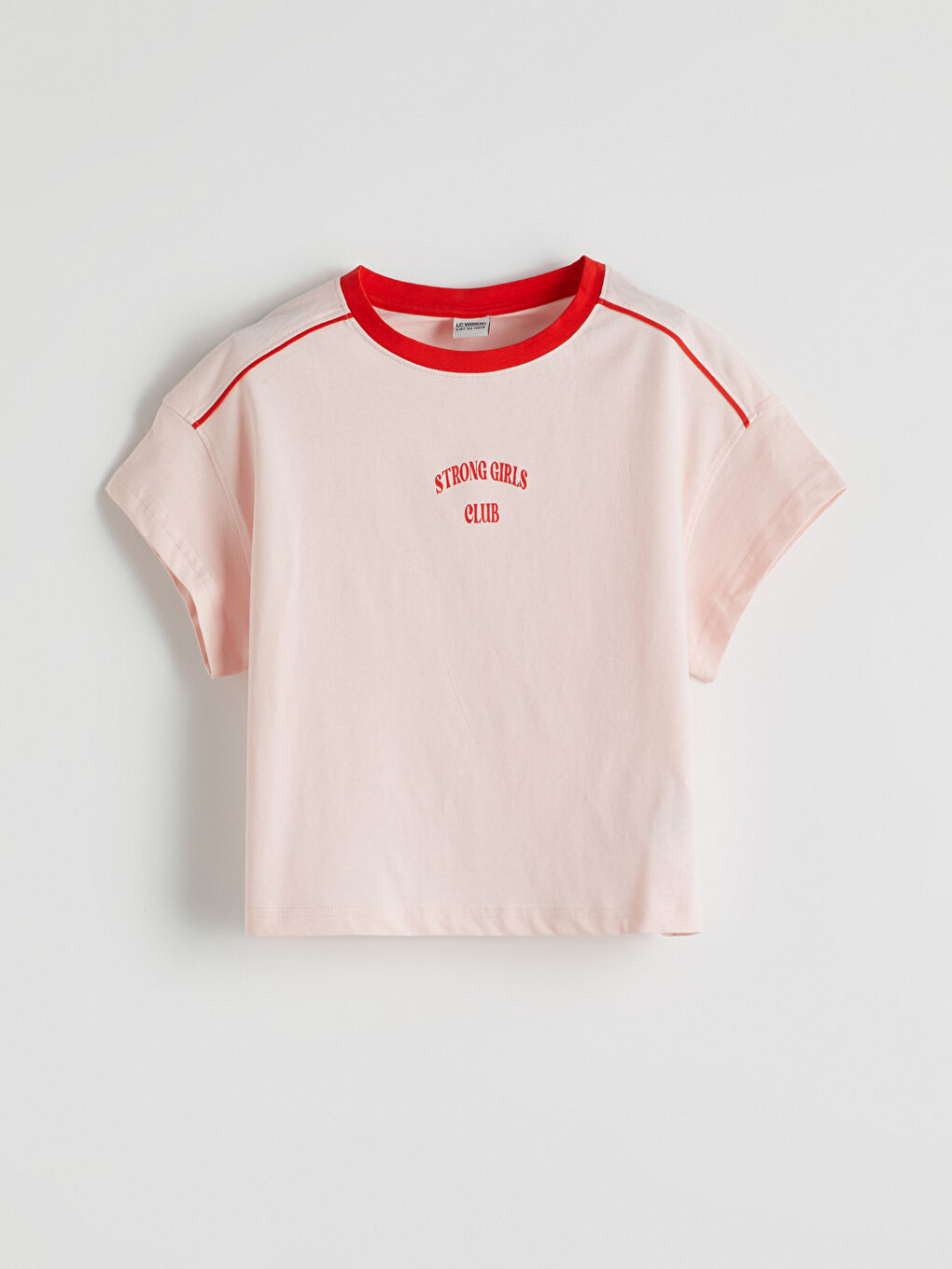 Қыздарға арналған дөңгелек жағалы футболка