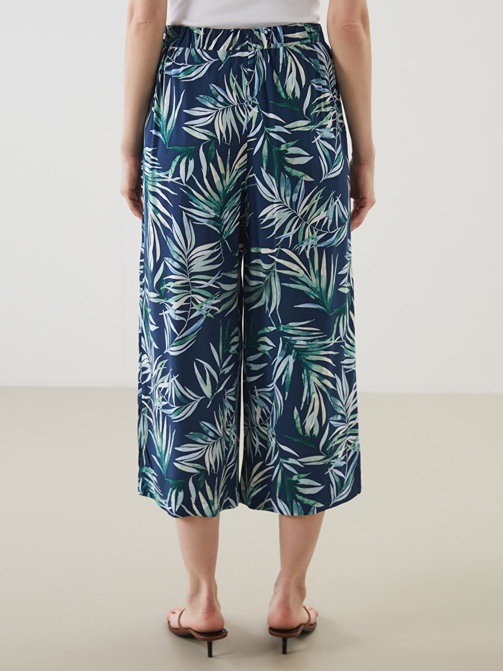 Mix Kapri pantalone Žena -S5IQ36Z8-F9C