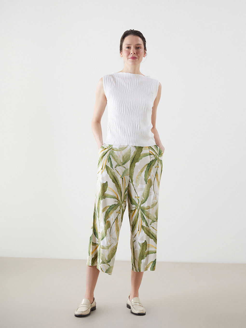 ZELENA Kapri pantalone Žena -S5IQ36Z8-LRR