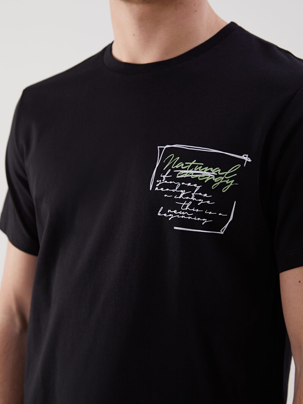 Siyah Bisiklet Yaka Kısa Kollu Baskılı Penye Erkek Tişört-2