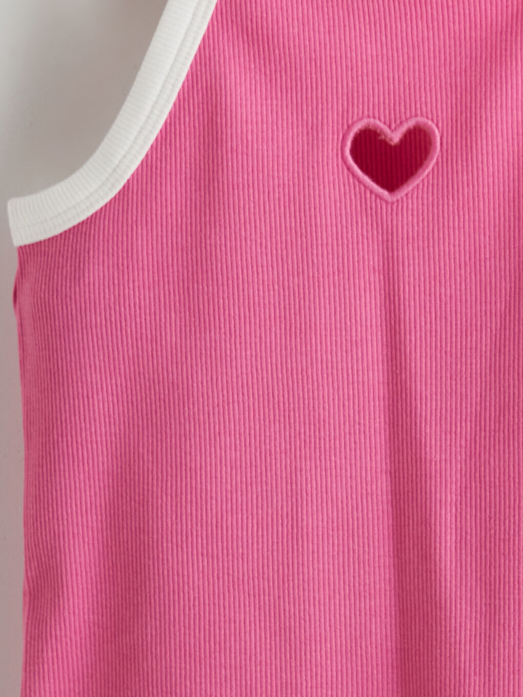 Fuşya Kalp Nakışlı Kız Çocuk Atlet-1