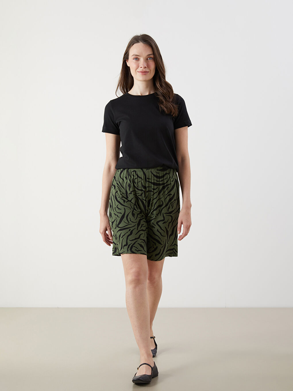 LCW Grace Elasticated Waist Patterned Women's Shorts -S5IS16Z8-LS6