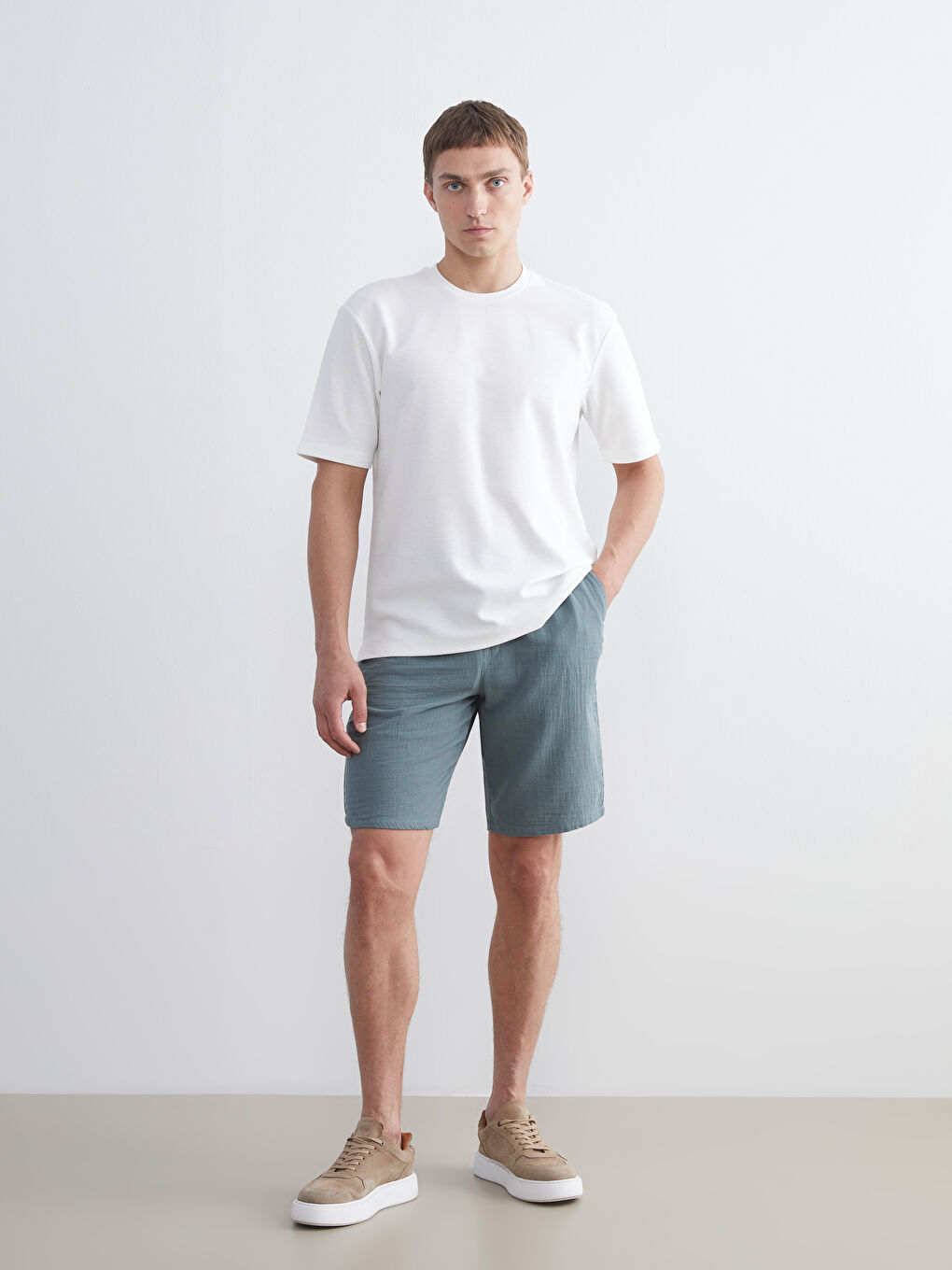 Petrol Slim Fit Beli Bağlama Detaylı Erkek Şort-1