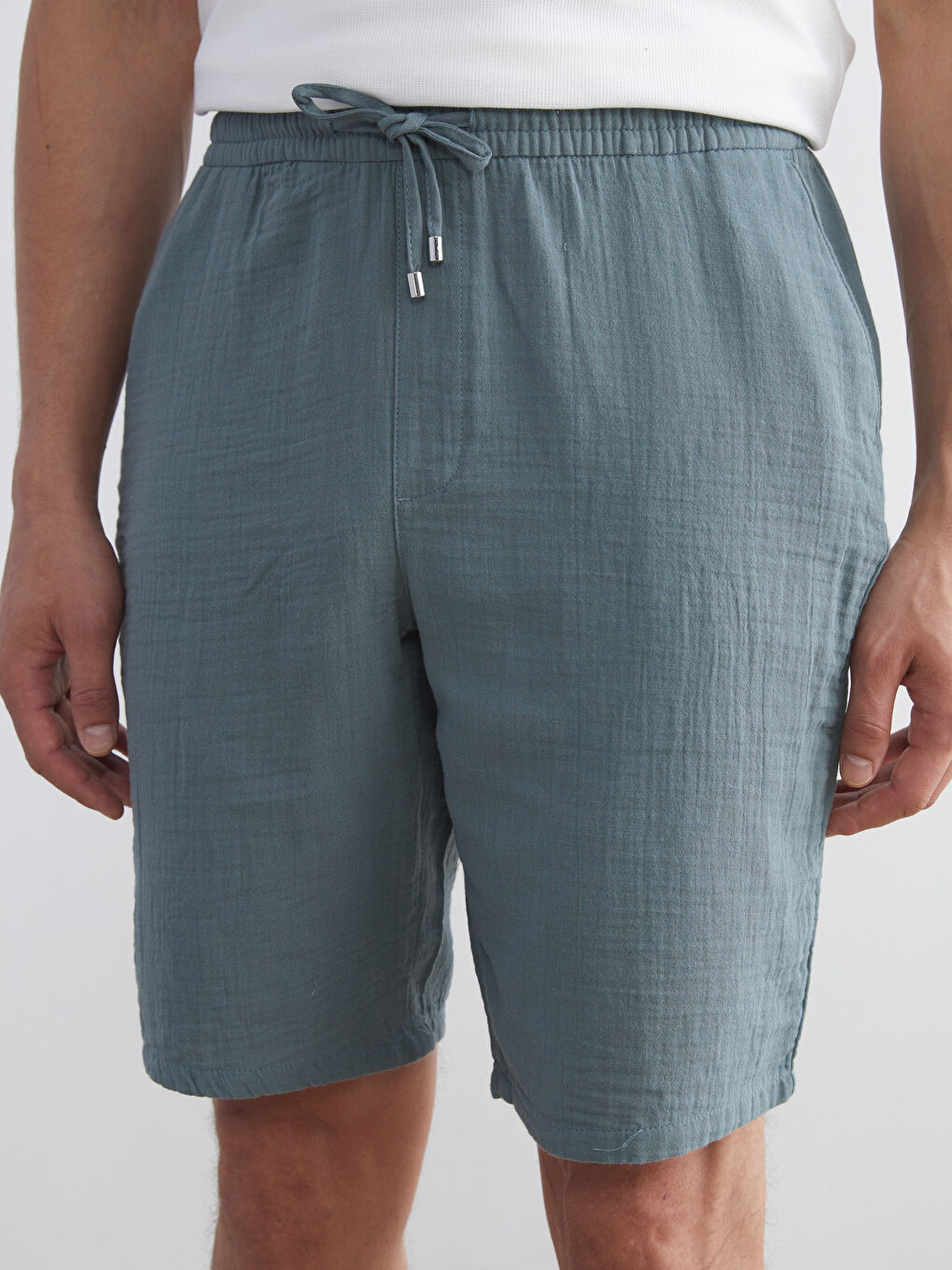 Petrol Slim Fit Beli Bağlama Detaylı Erkek Şort-4