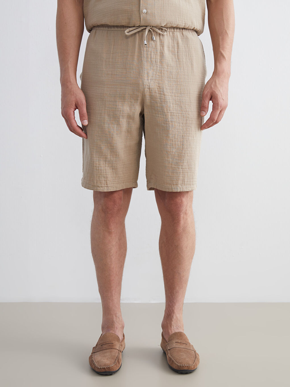 LCW Vision Slim Fit Beli Bağlama Detaylı Erkek Şort -S5IS32Z8-RW0