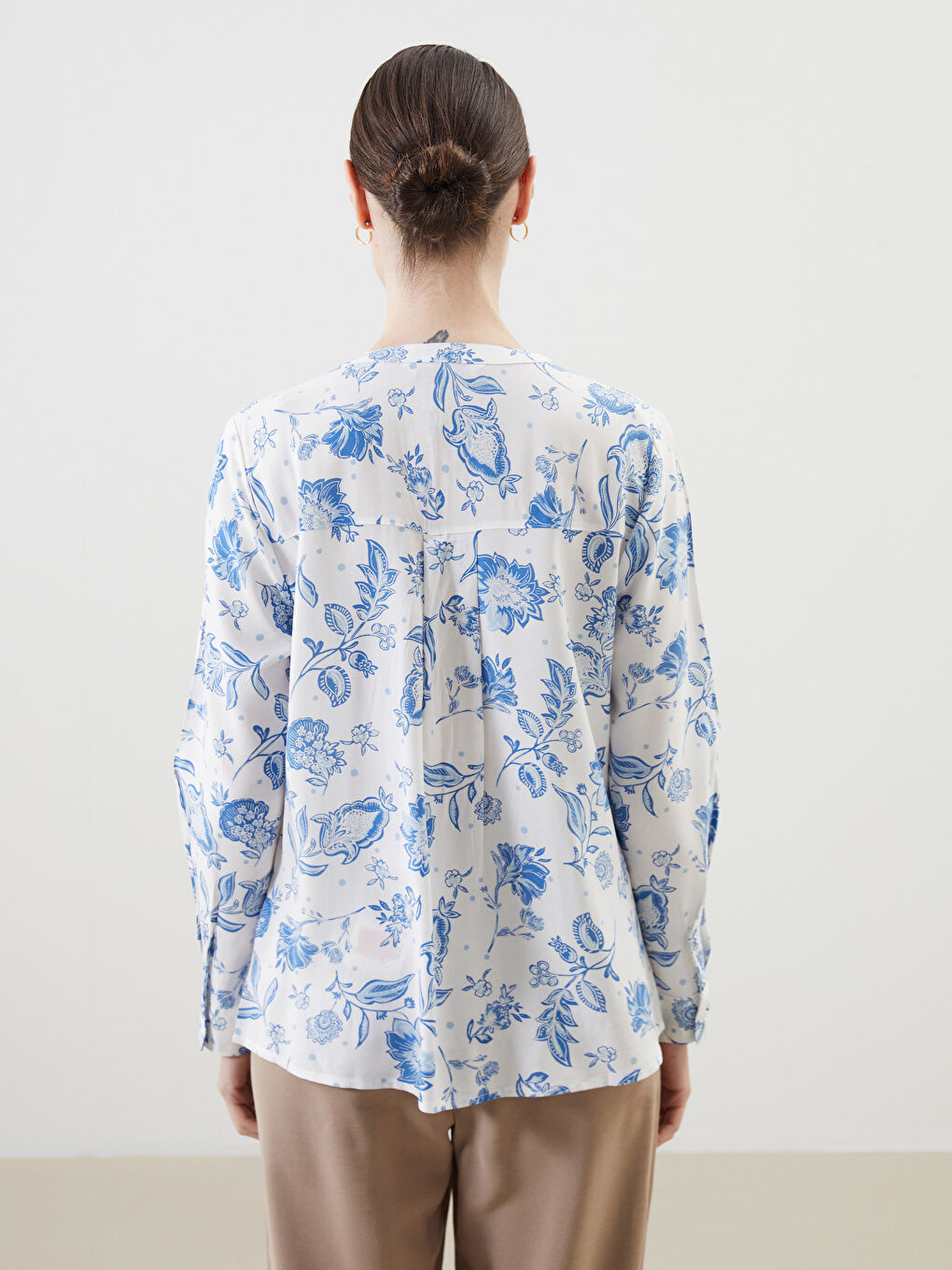 LCW Grace Notch Neck Floral Blouse -S5IS49Z8-LRA