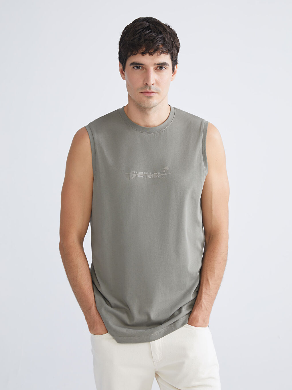 Haki Bisiklet Yaka Baskılı Erkek Kolsuz Tişört