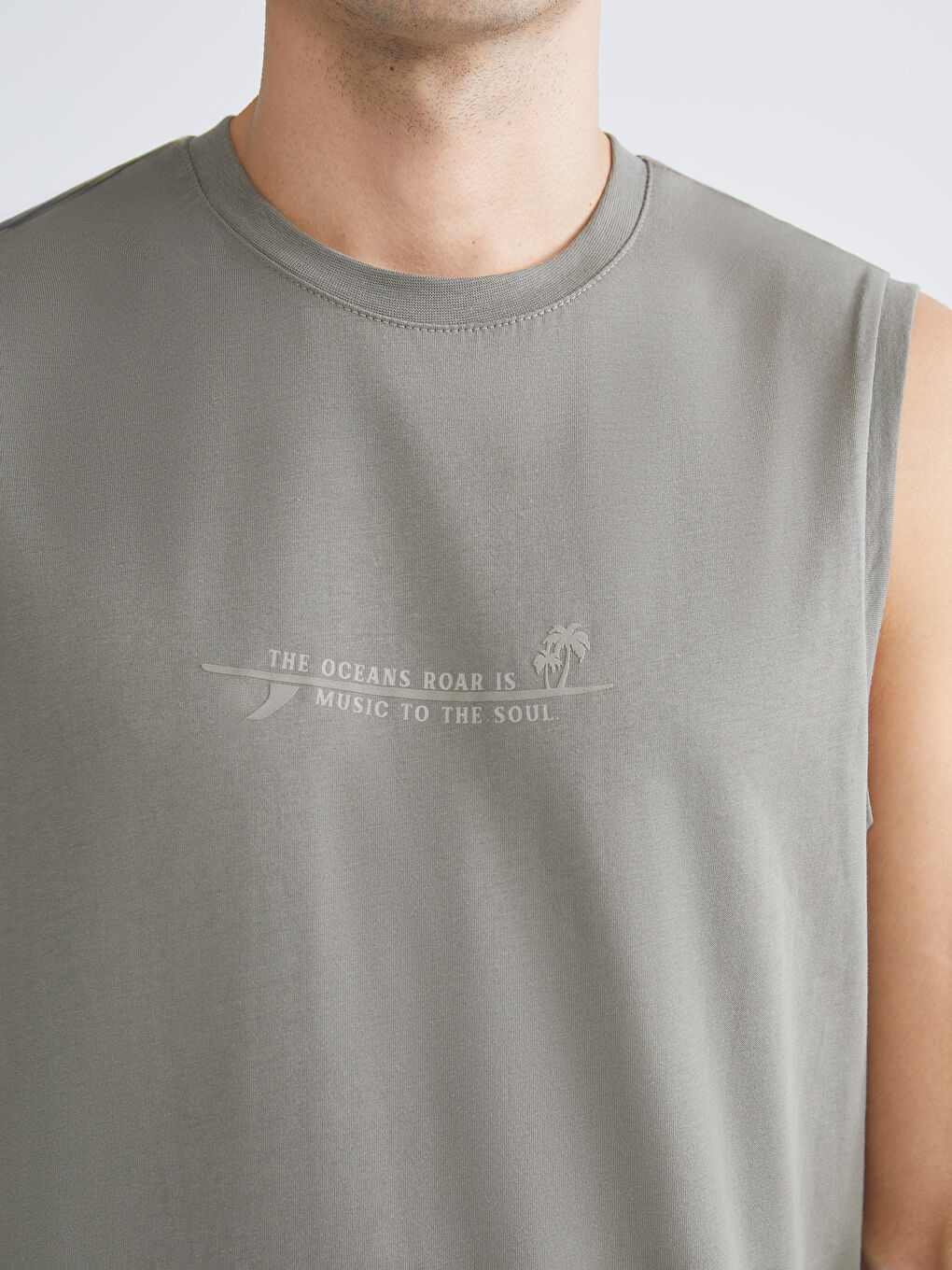 Haki Bisiklet Yaka Baskılı Erkek Kolsuz Tişört-2