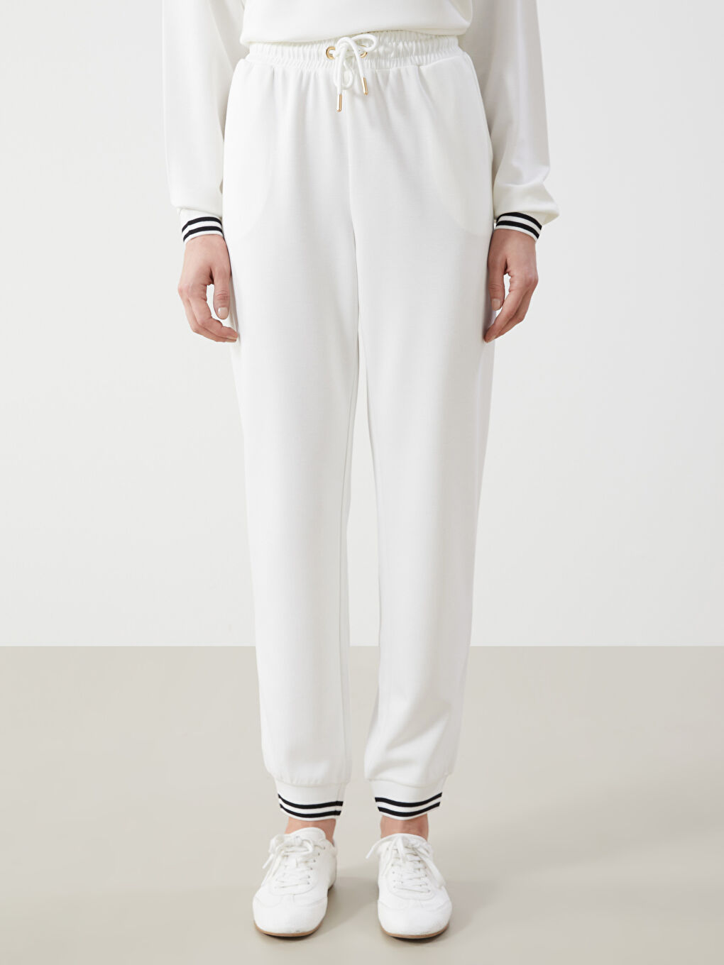 Ekru Beli Lastikli Kadın Jogger Eşofman Altı-1