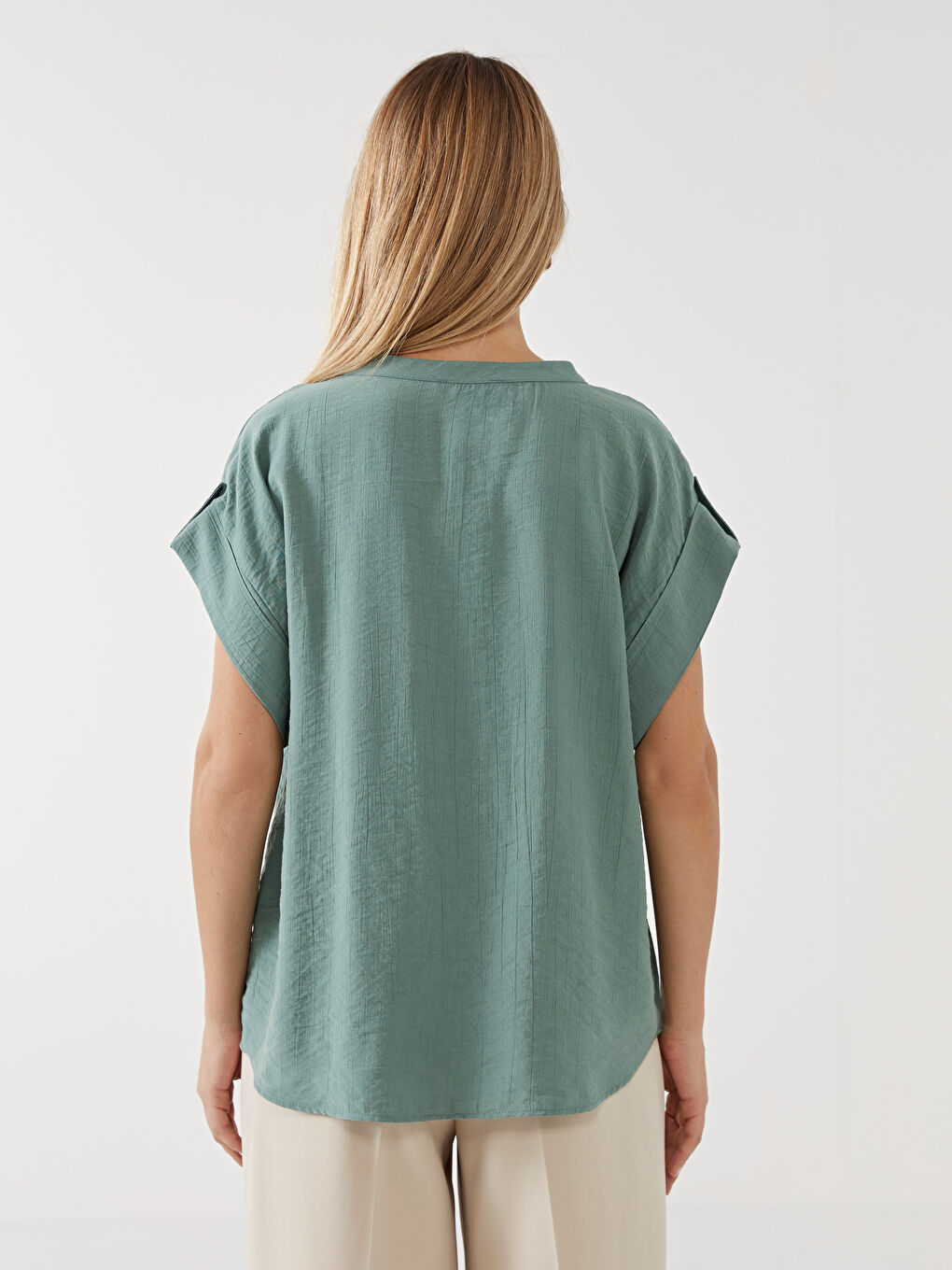 Yeşil Kaçık Yaka Krinkle Kadın Bluz-3