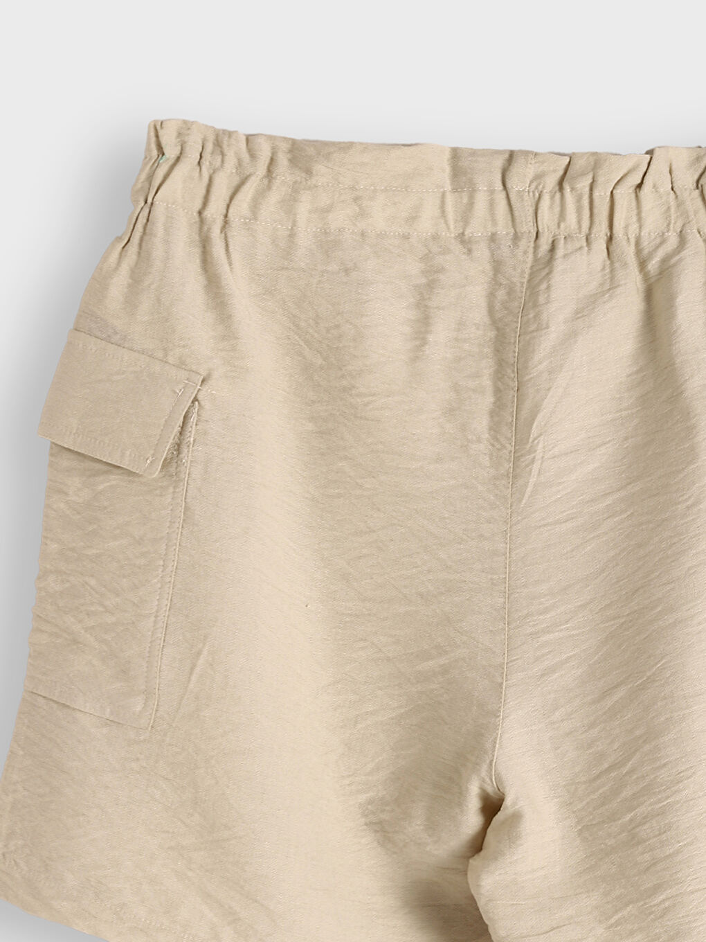 Elastic Waist Women's Cargo Shorts-2