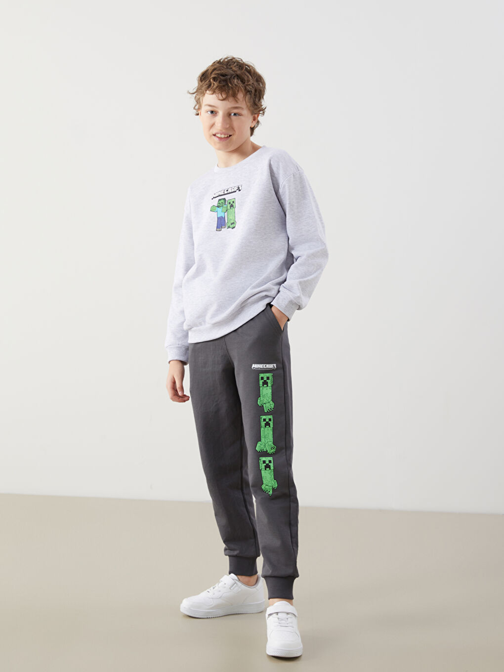 LCW Kids Antrasit Beli Lastikli Minecraft Baskılı Erkek Çocuk Jogger Eşofman Altı