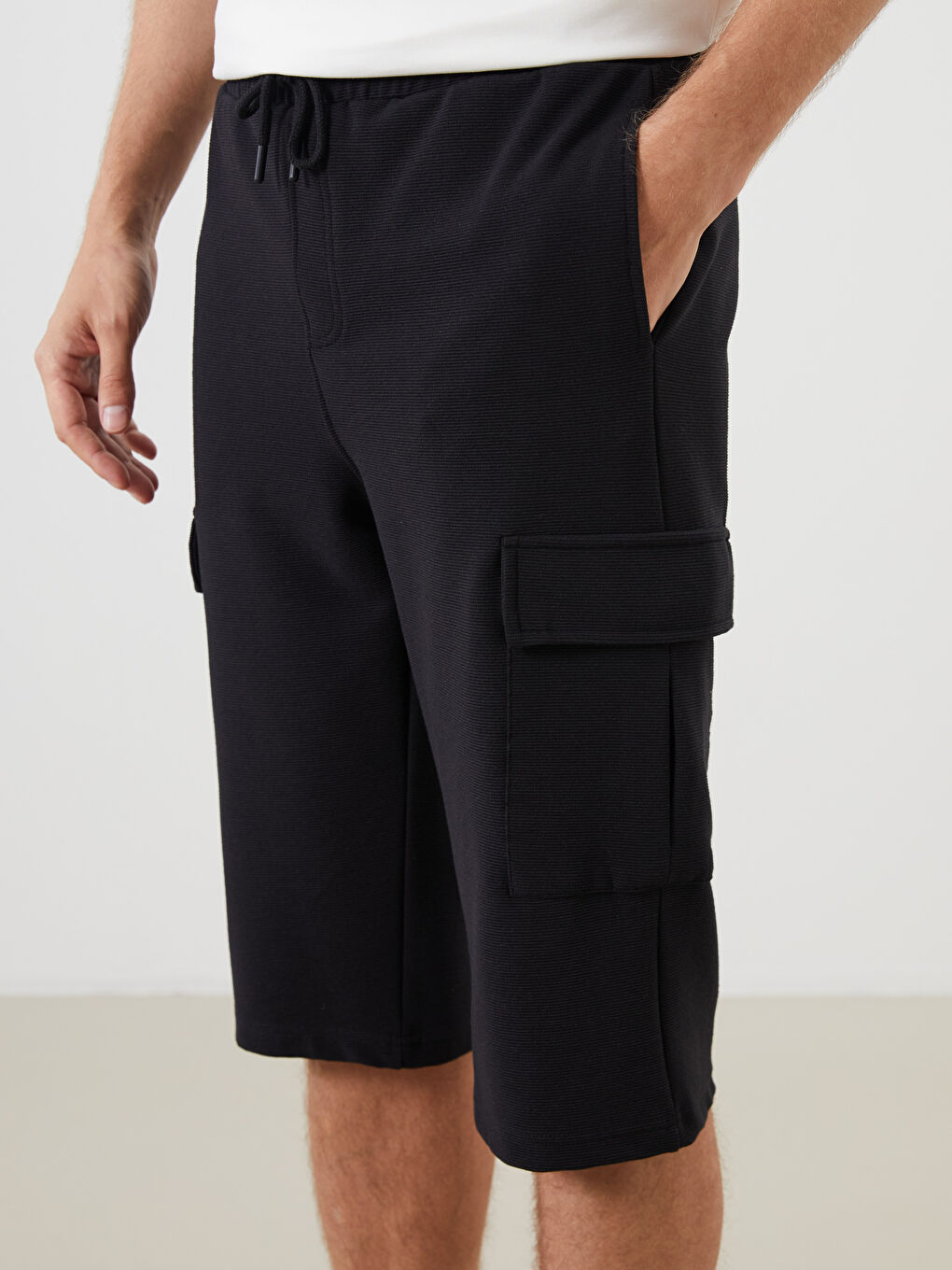 Siyah Standart Kalıp Erkek Şort-2