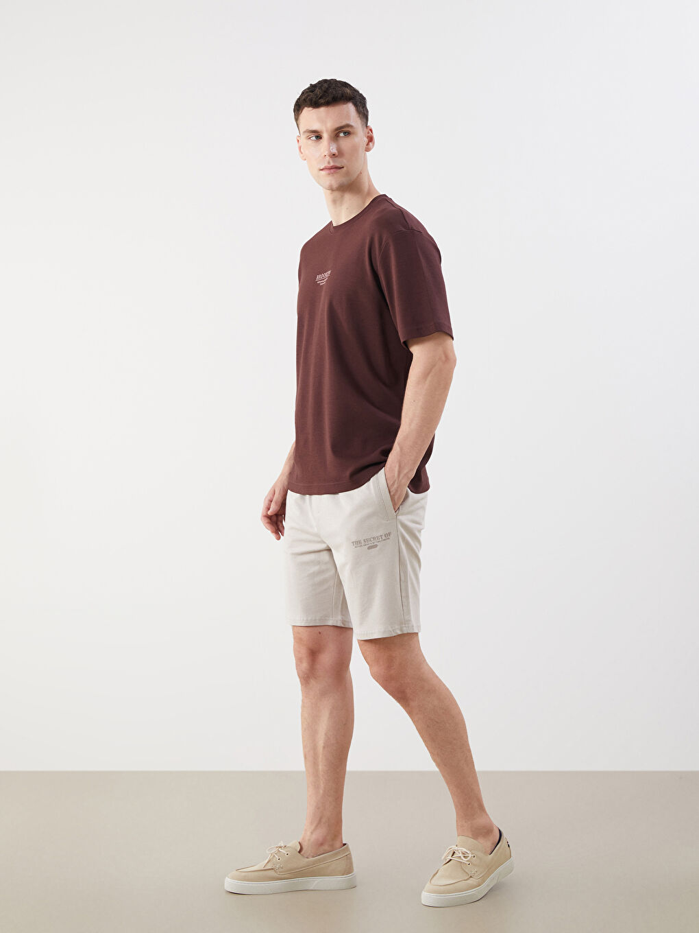 LCWAIKIKI Classic Standard Fit Men's Shorts -S5IV65Z8-YYF
