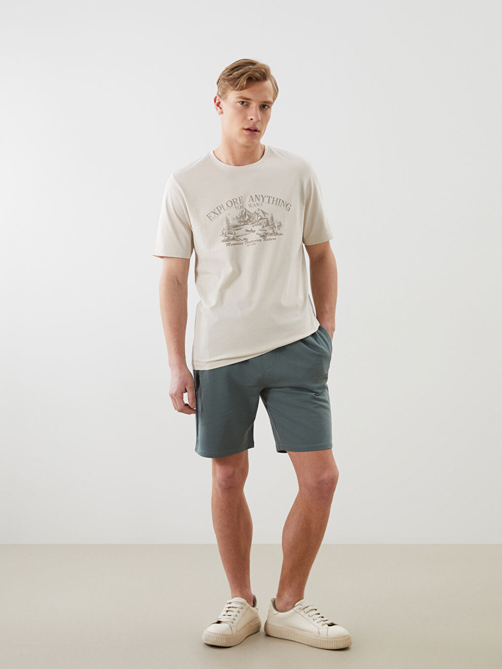 LCWAIKIKI Classic Standard Fit Men's Shorts -S5IV65Z8-Z5M