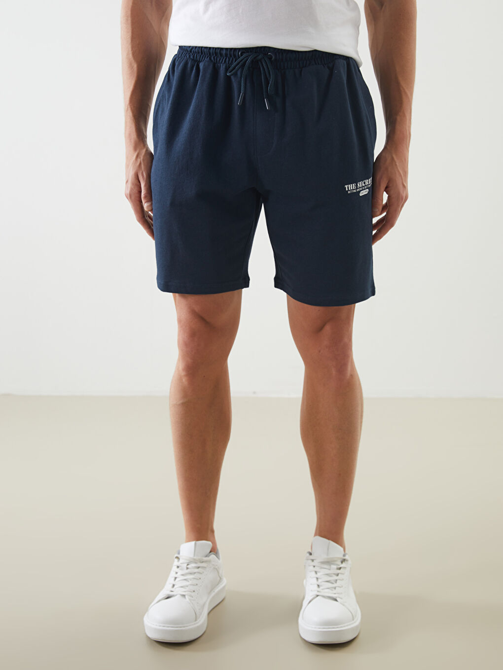 LCWAIKIKI Classic Standard Fit Men's Shorts -S5IV65Z8-Z5N