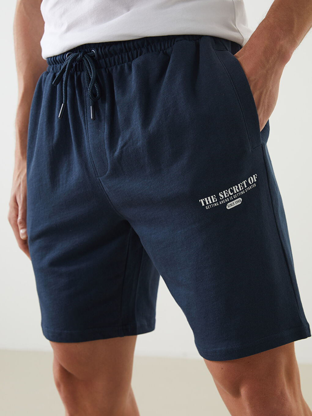 LCWAIKIKI Classic Standard Fit Men's Shorts -S5IV65Z8-Z5N