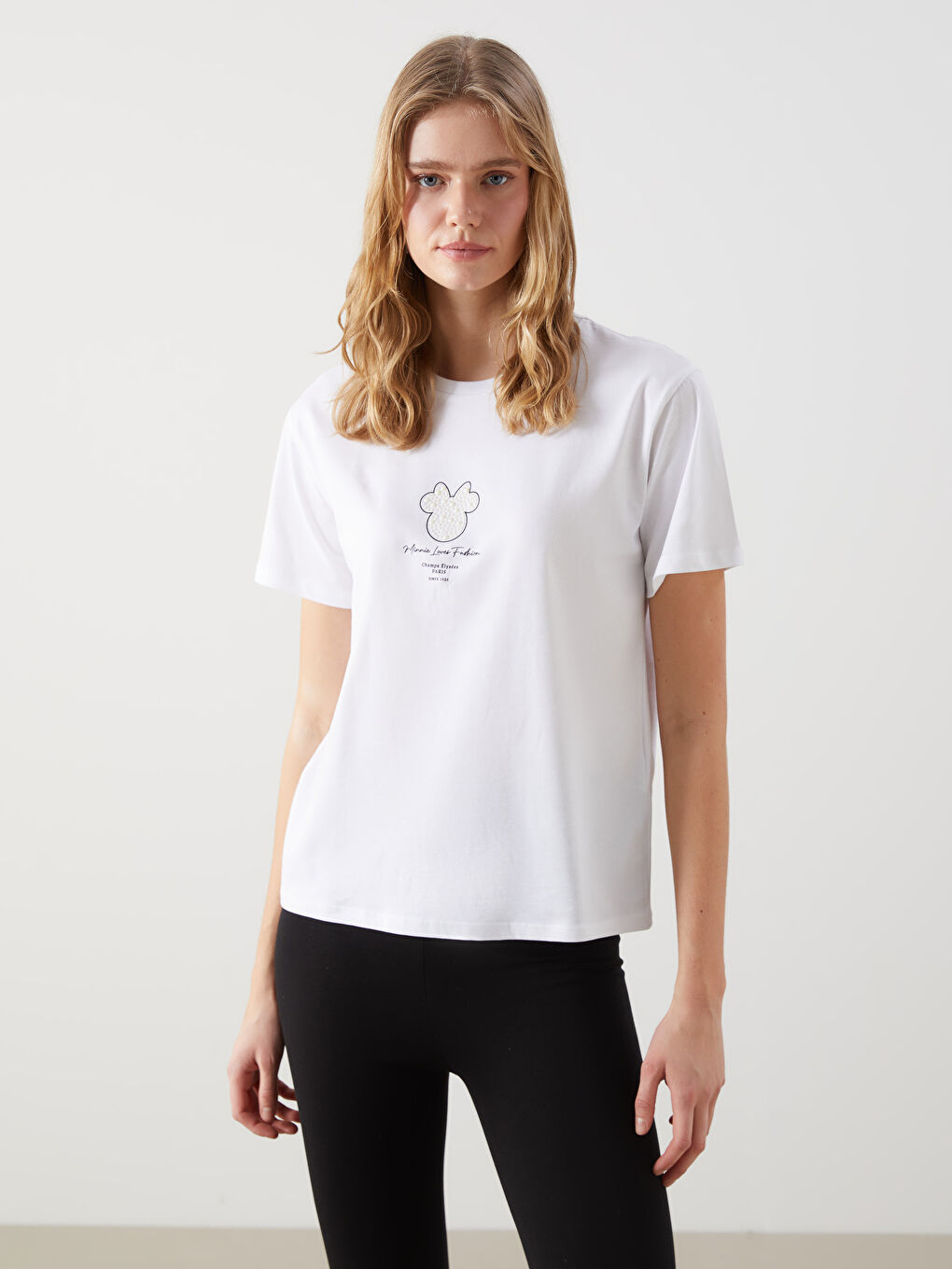 Beyaz Bisiklet Yaka Minnie Mouse Baskılı Kadın Tişört