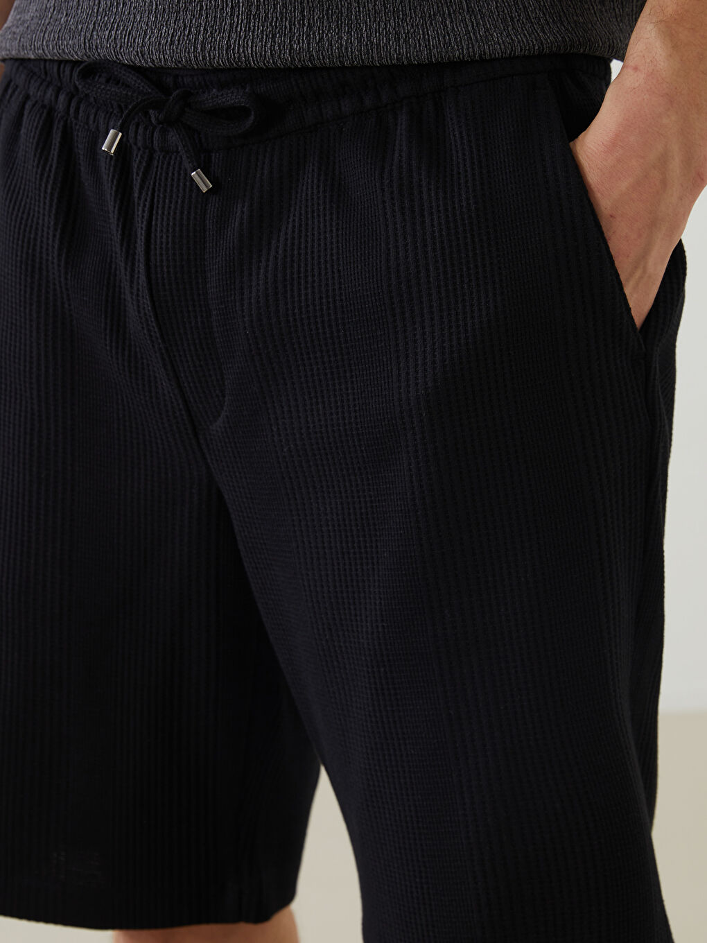 Siyah Standart Kalıp Erkek Şort-6