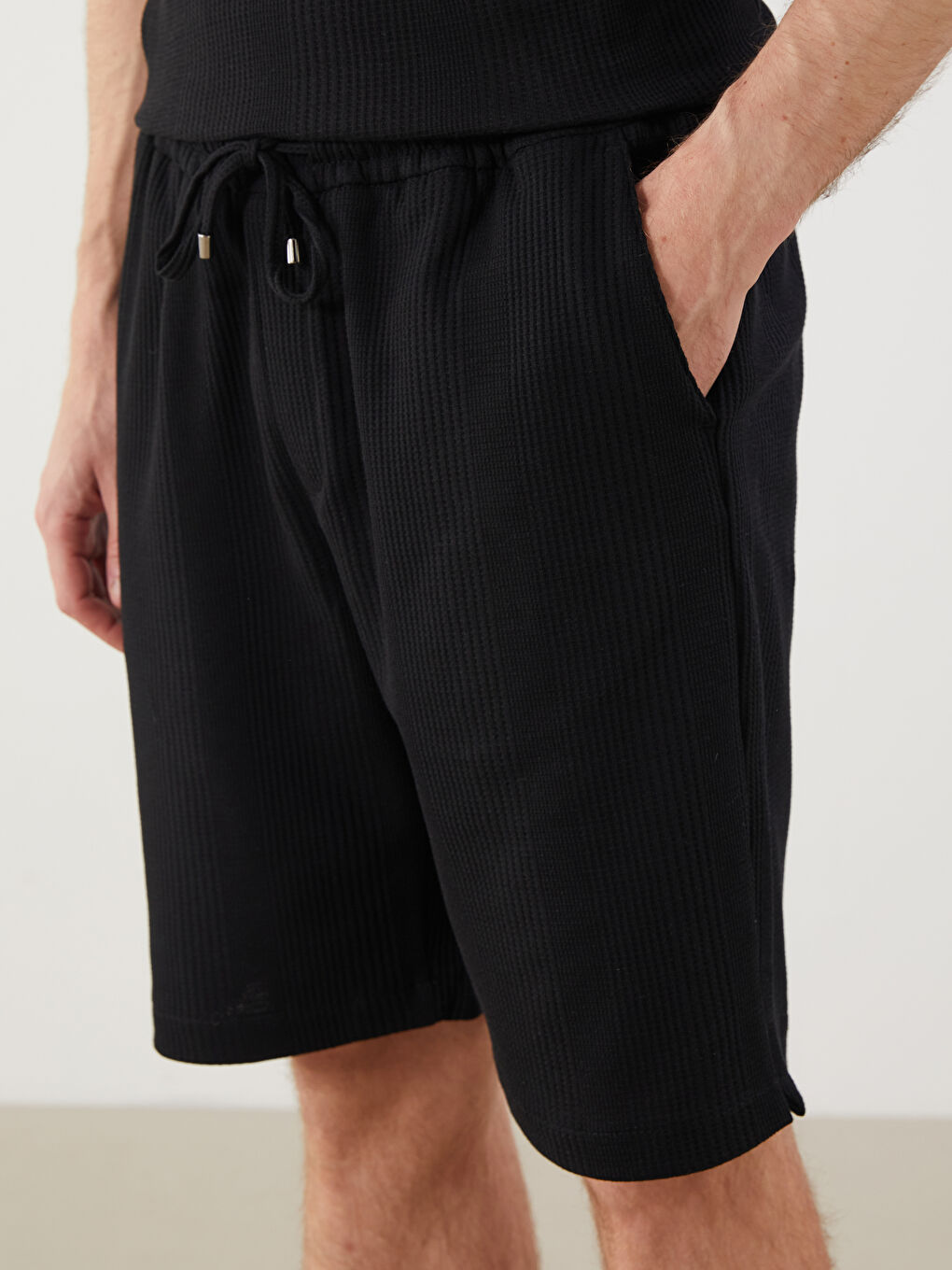 Siyah Standart Kalıp Erkek Şort-2