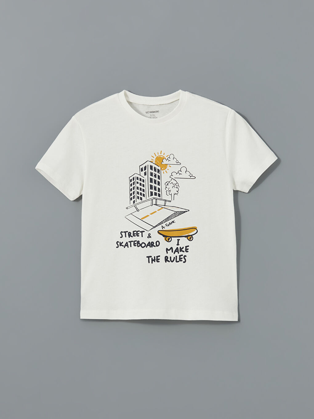 Ekru Bisiklet Yaka Erkek Çocuk Tişört