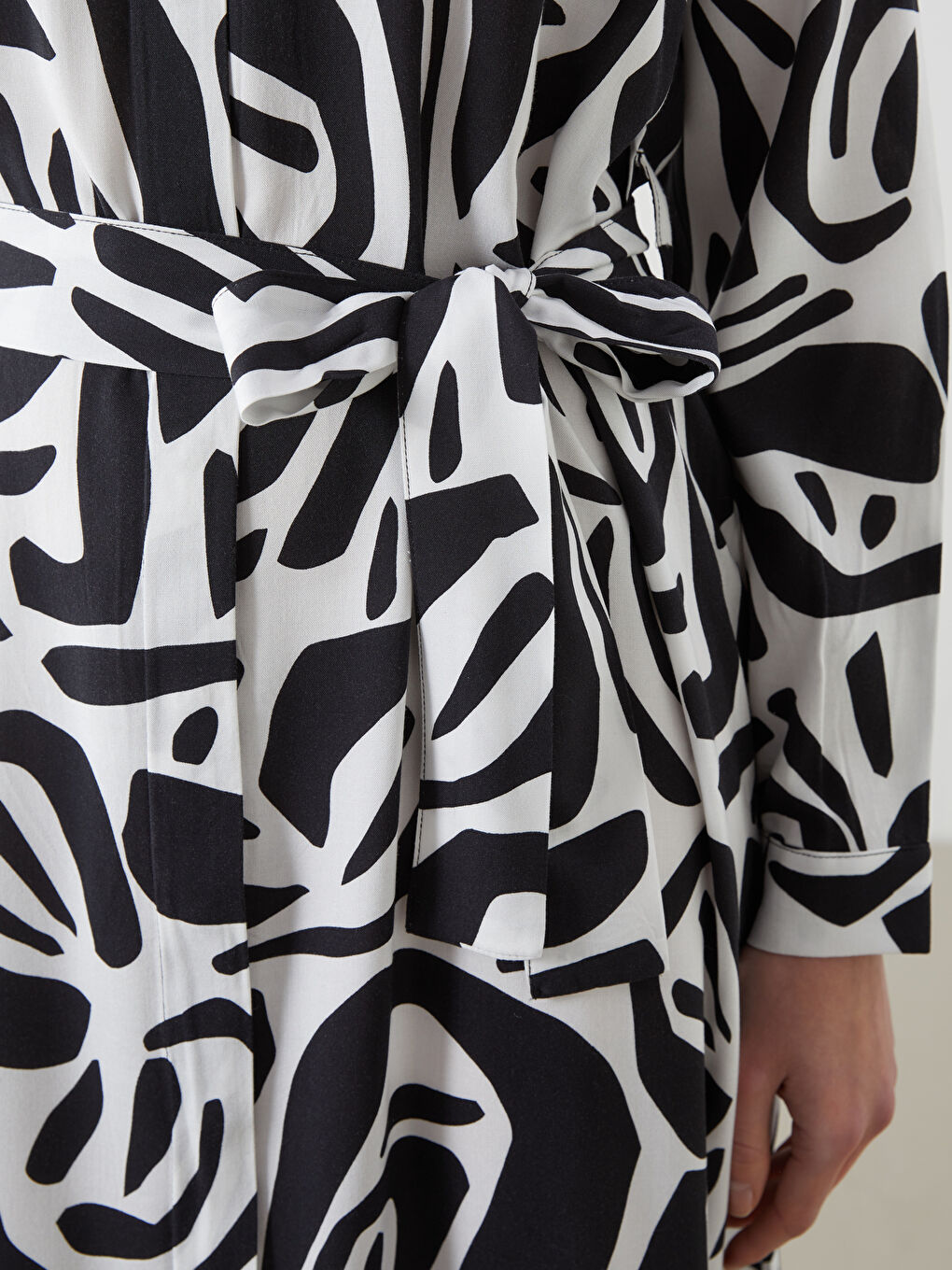 LCWAIKIKI Classic Patterned Shirt Dress -S5J016Z8-LQJ