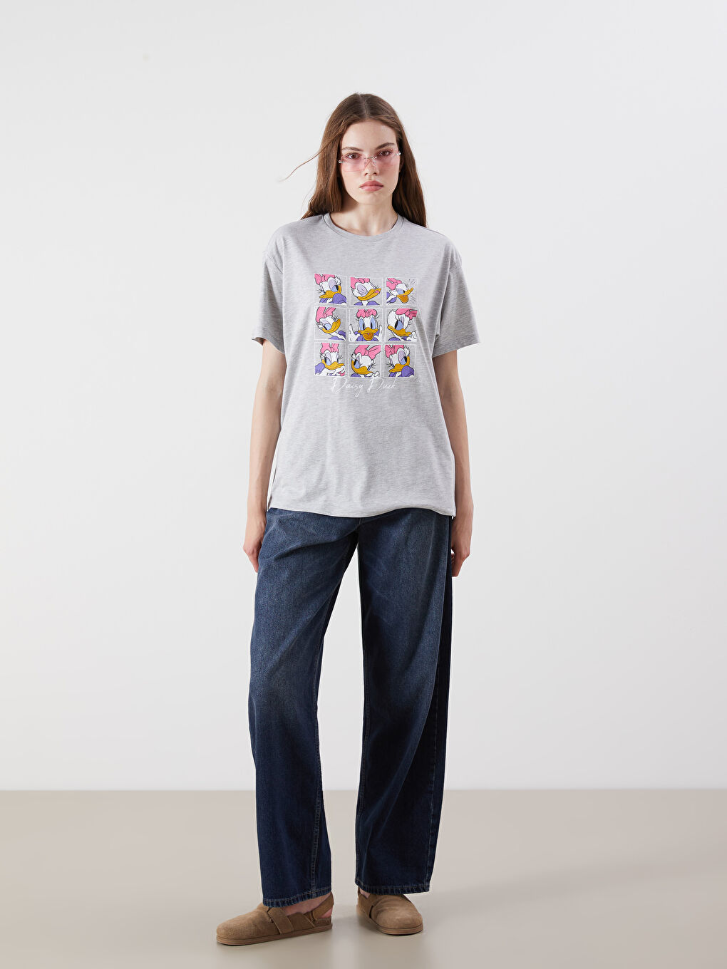 Crew Neck Daisy Duck Printed Women's T-Shirt-1