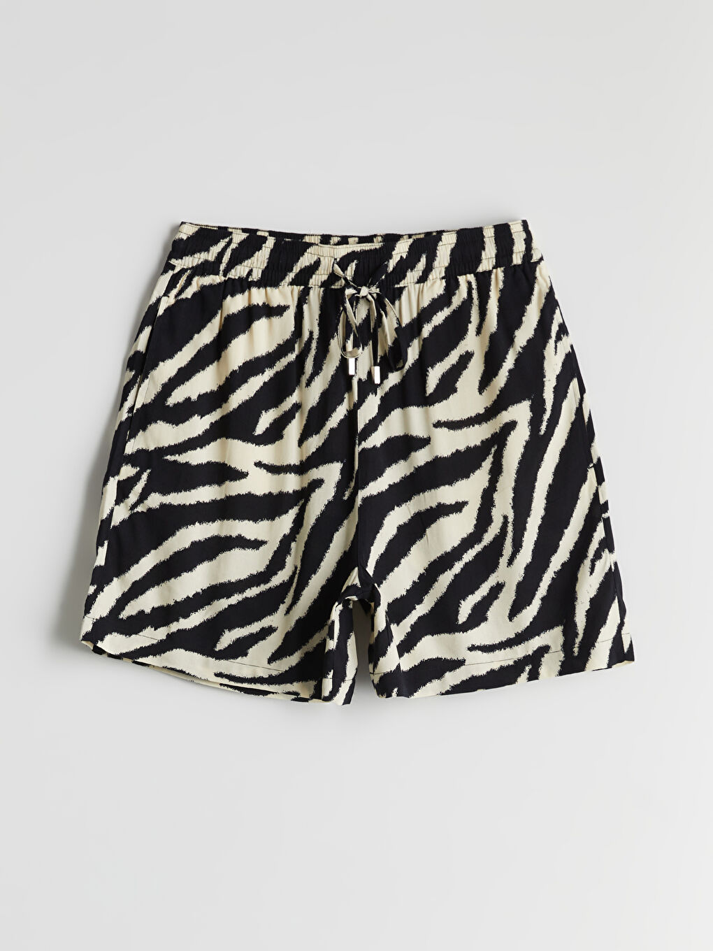 LCW Vision Woman BLACK Shorts -S5J497Z8-LQJ