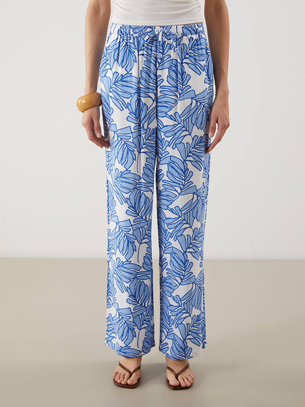 LCW Vision Elasticated Waist Floral Wide Leg Women's Trousers -S5J498Z8-LQN