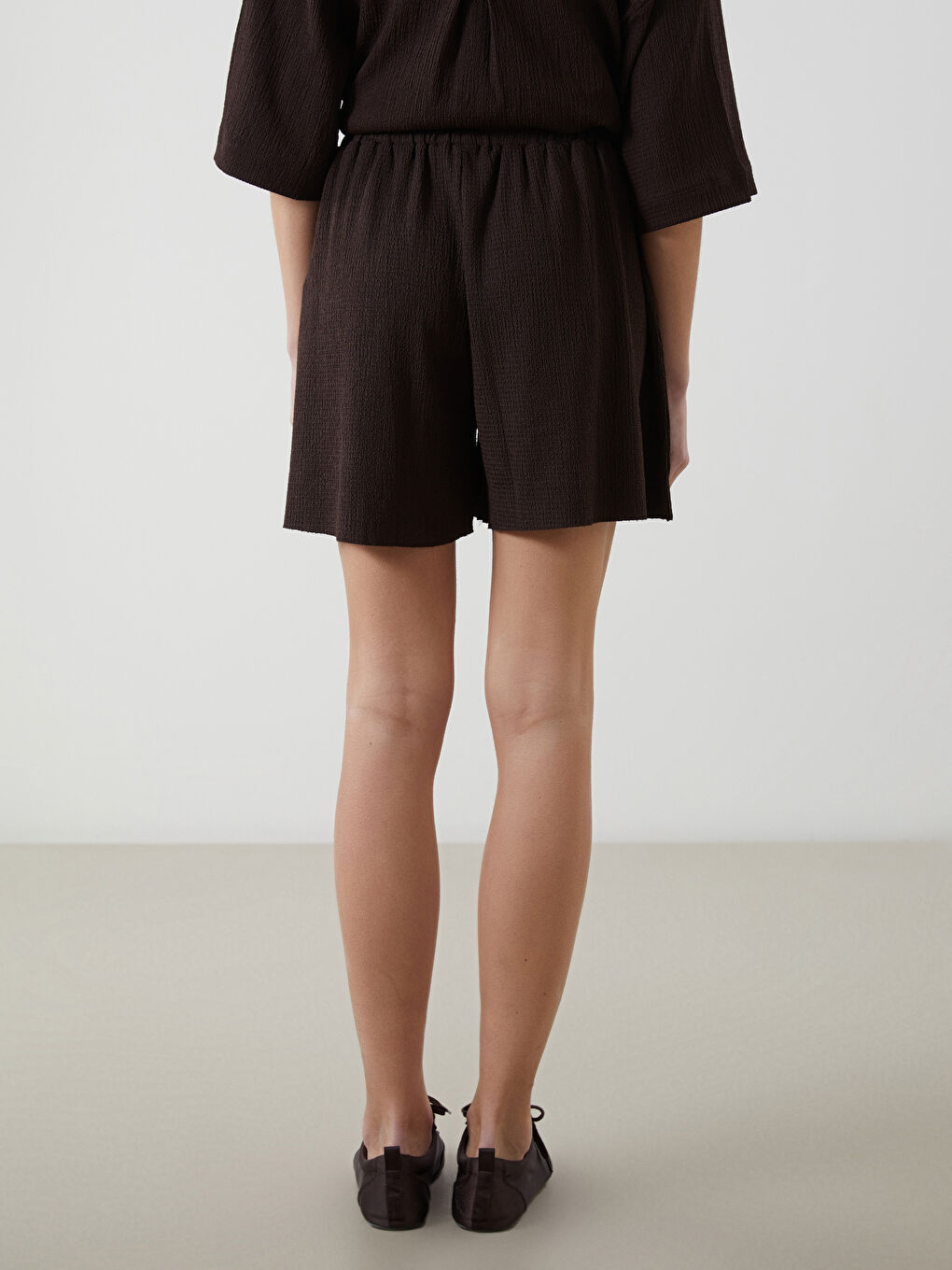 Elasticated Waist Textured Women's Shorts-3