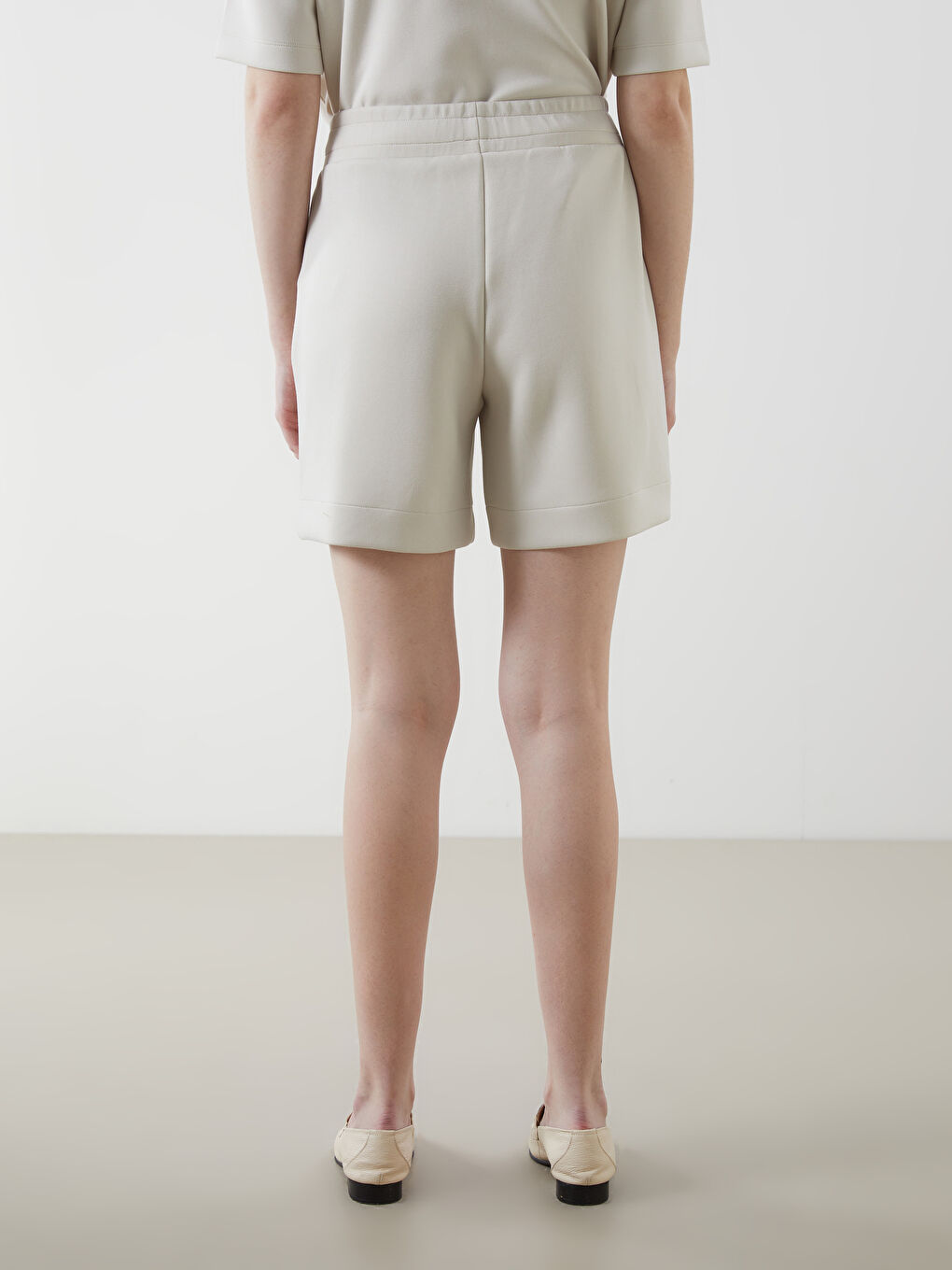 LC Waikiki Elasticated Waist Women's Shorts -S5J548Z8-VF5